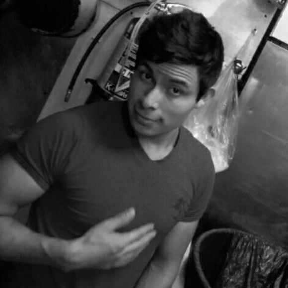 Meet your Posher, Ovi - Picture 1 of 1